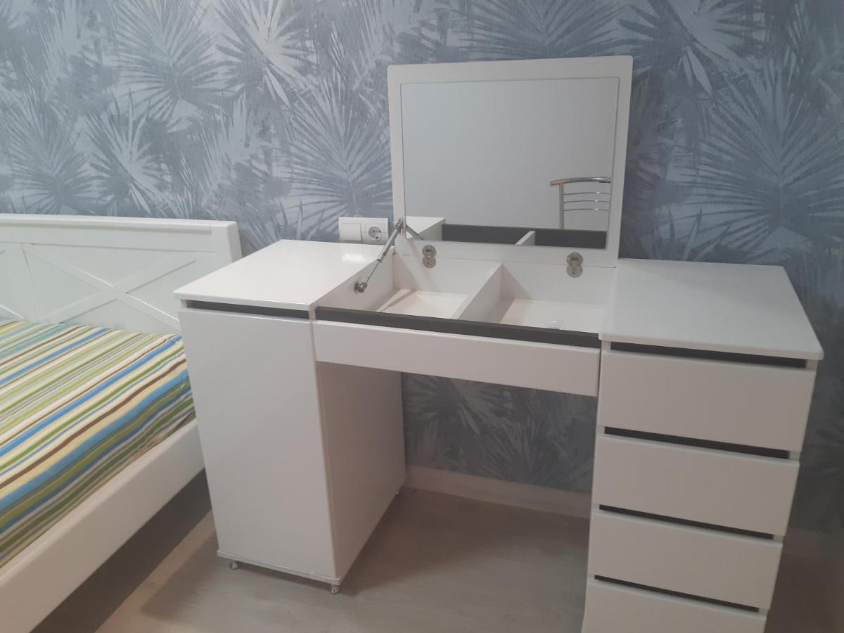 Apartment Near Stadio Metalist คาร์คิฟ ภายนอก รูปภาพ